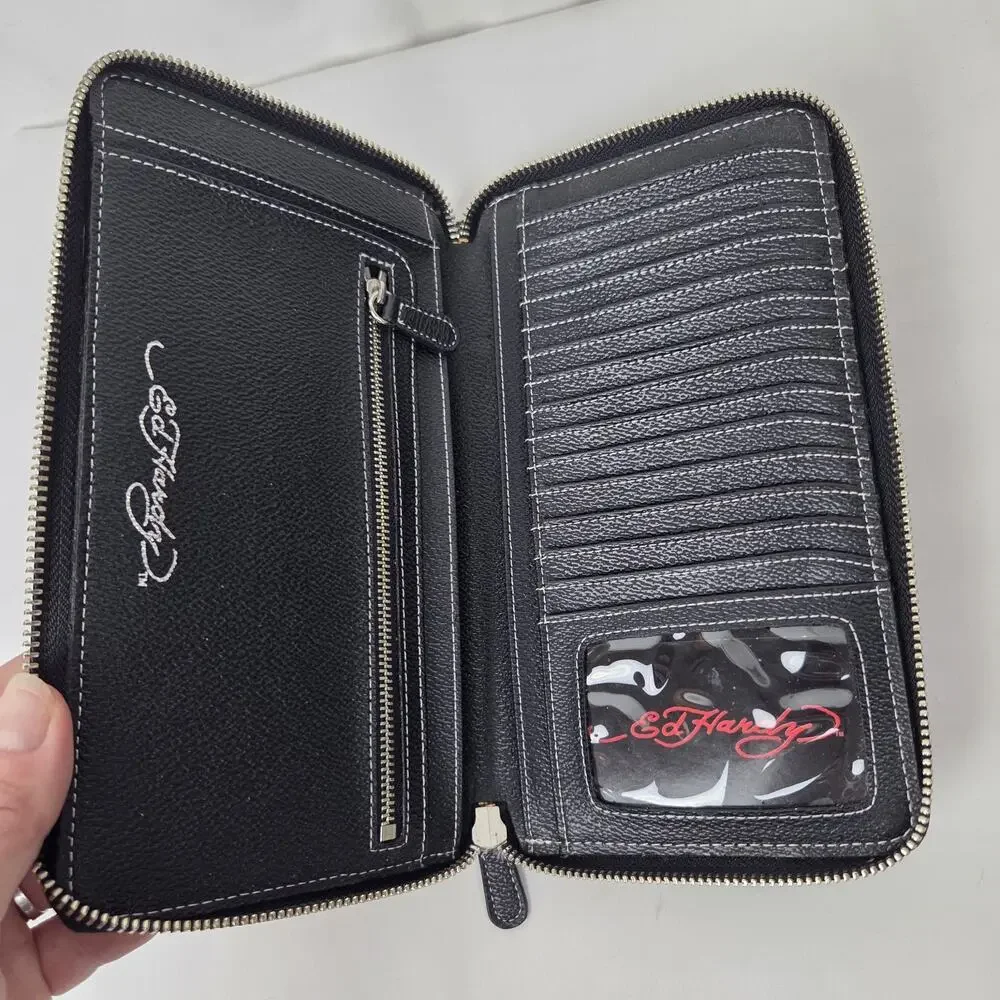 Ed Hardy Black Skull Love Kills Slowly Wallet Zip Around Card Holder Pocket Book